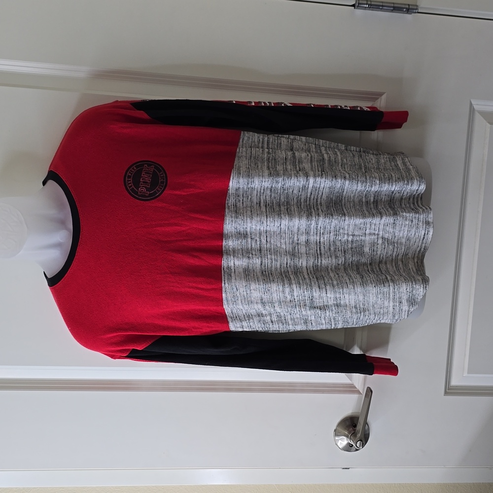PINK Victoria's Secret Red Black Sequin Bling Long‎ Sleeve Campus Tee Shirt S/P